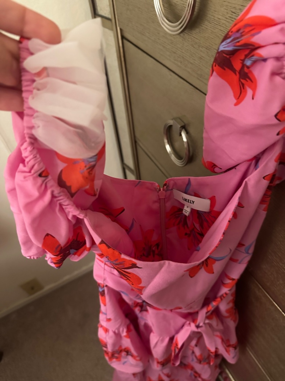 🛍️SALE🛍️ LIKELY Lottie Dress in Red & Pink Floral Puff-Sleeve Midi Tiered Dress - Picture 6 of 9